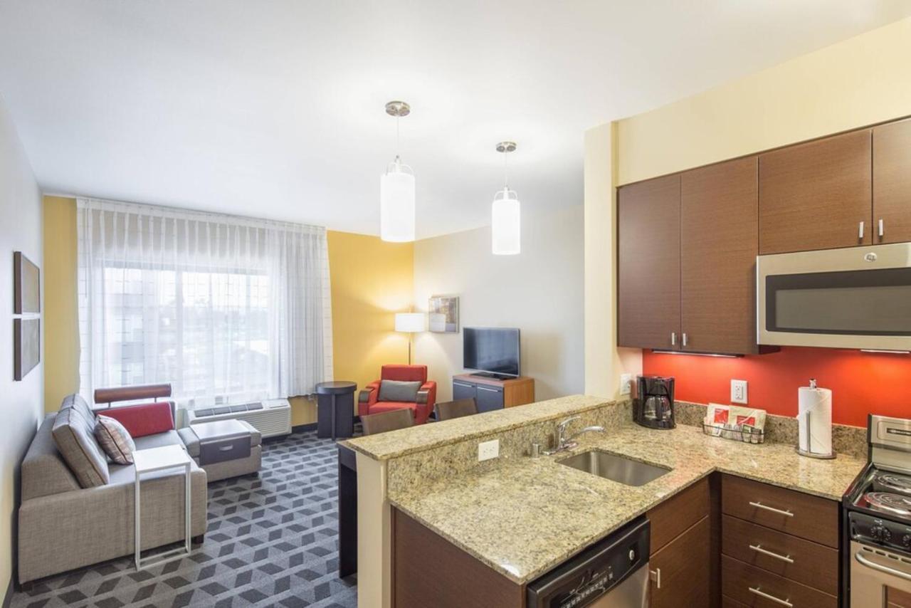 Towneplace By Marriott Suites Portland Vancouver Evergreen Eksteriør bilde