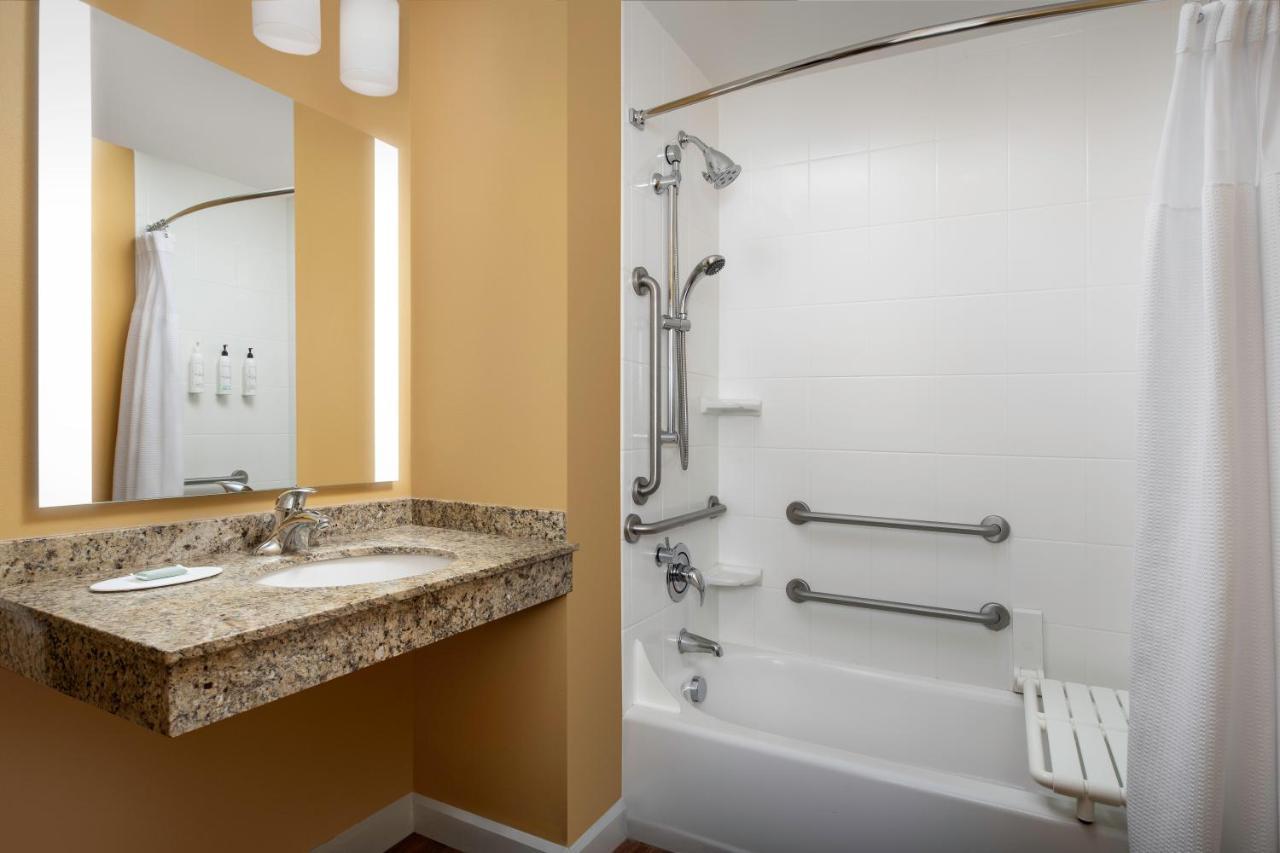 Towneplace By Marriott Suites Portland Vancouver Evergreen Eksteriør bilde