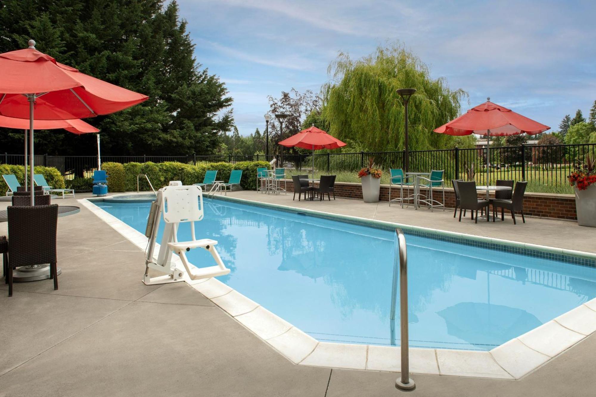 Towneplace By Marriott Suites Portland Vancouver Evergreen Eksteriør bilde